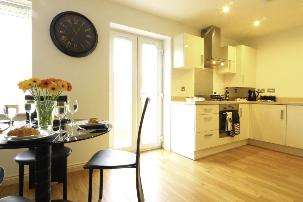 Ur City Pad - Regent Wharf Уолсал Екстериор снимка